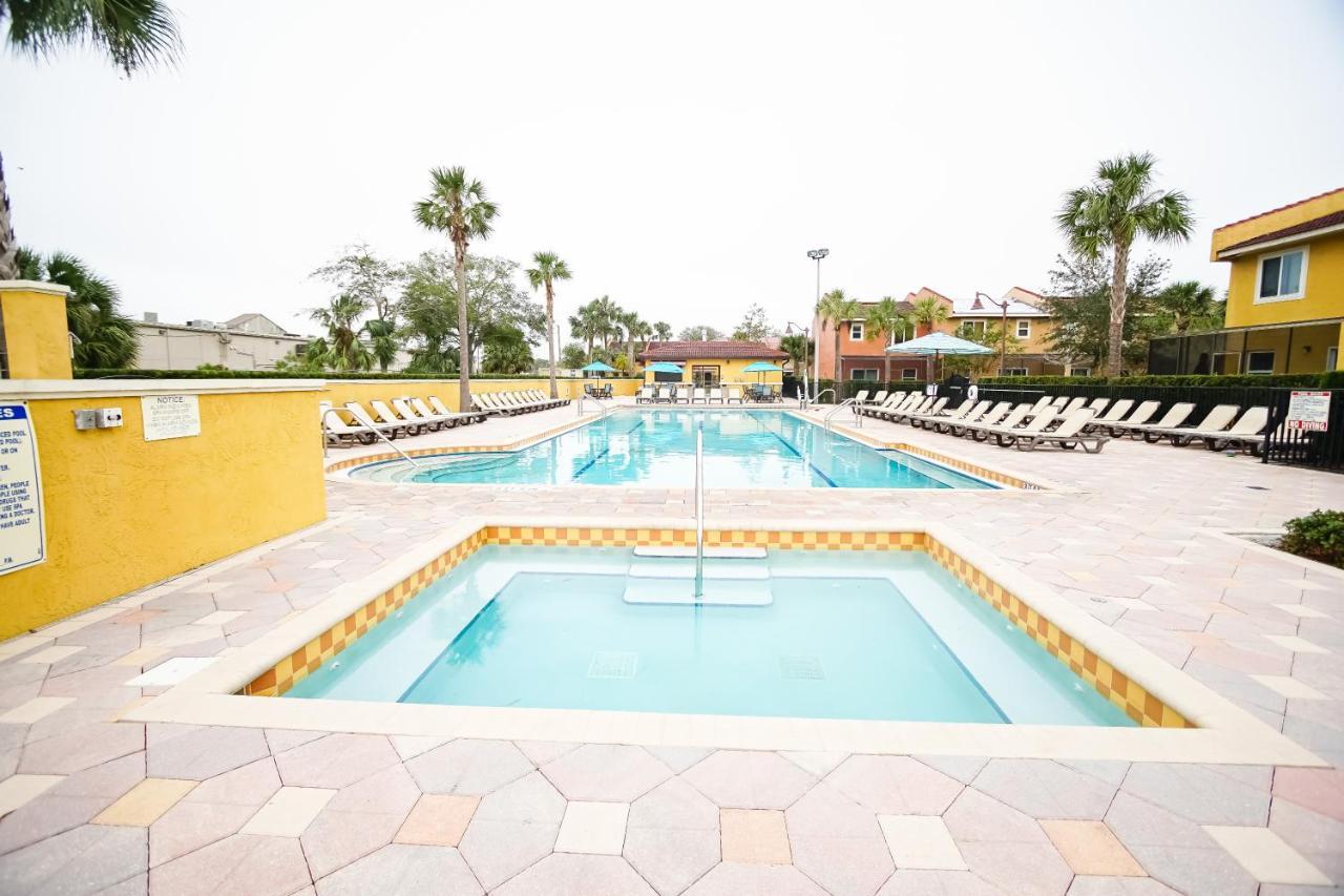 Multi Resorts At Fantasy World ออร์ลันโด ภายนอก รูปภาพ